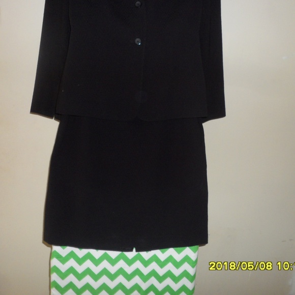 Le suite Jacket and skirt - Picture 2 of 5